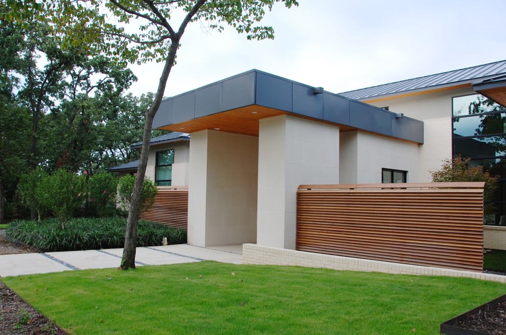 Example of a minimalist home design design in Dallas