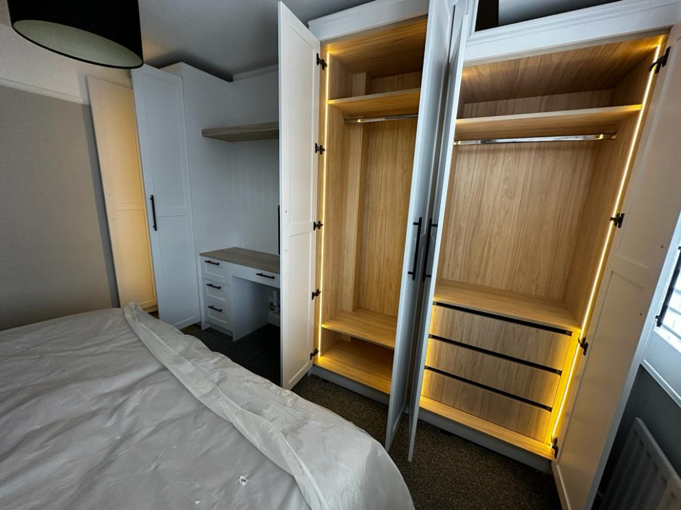 FITTED BEDROOM