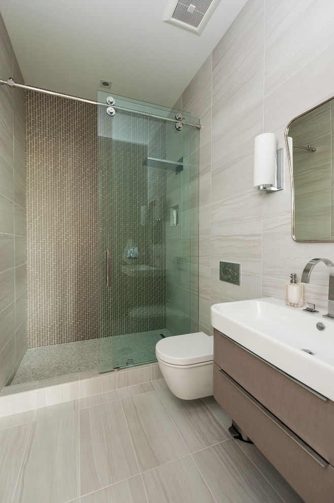 Trendy bathroom photo in Wilmington