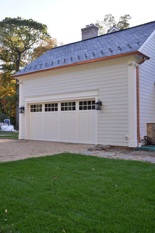 Exempel på en klassisk fristående garage och förråd