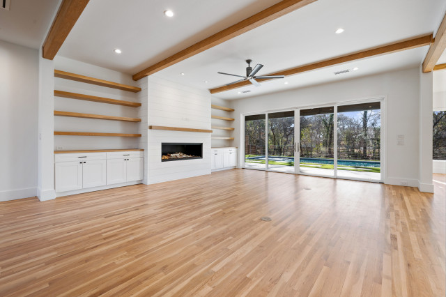 1219 Mohawk modern-living-room