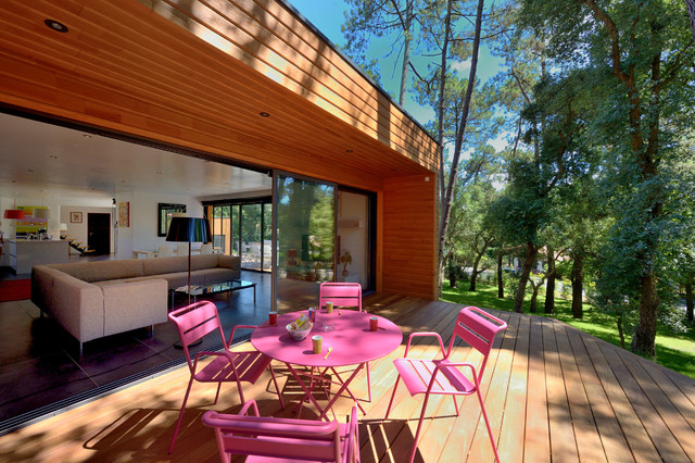HOSSEAN contemporary-deck