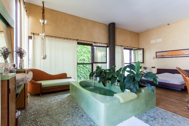 Casa de las conchas tropical-bathroom