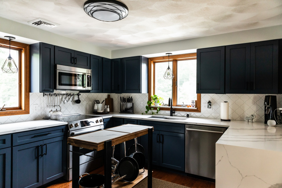 Design ideas for a transitional kitchen in Providence.