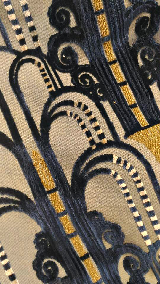 Презентация ручных тканей, изготовленных на станках 18 века