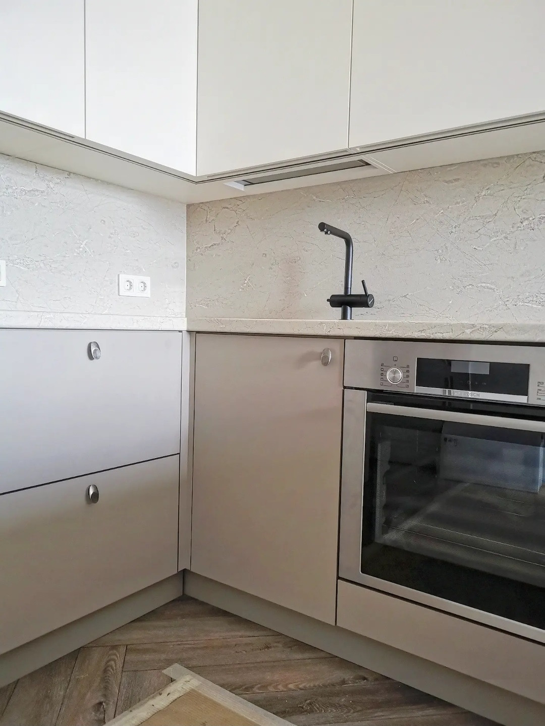 Фрагмент кухни - гостиной