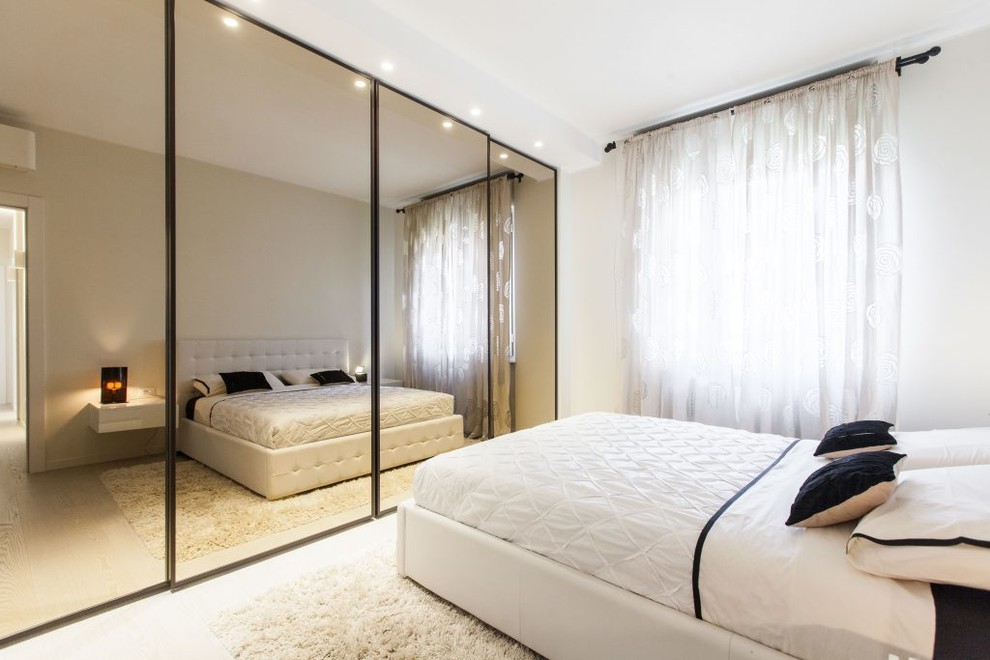 Design ideas for a modern bedroom in Milan.