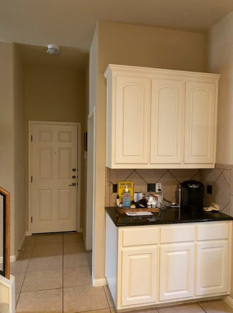 Kitchen Before traditional