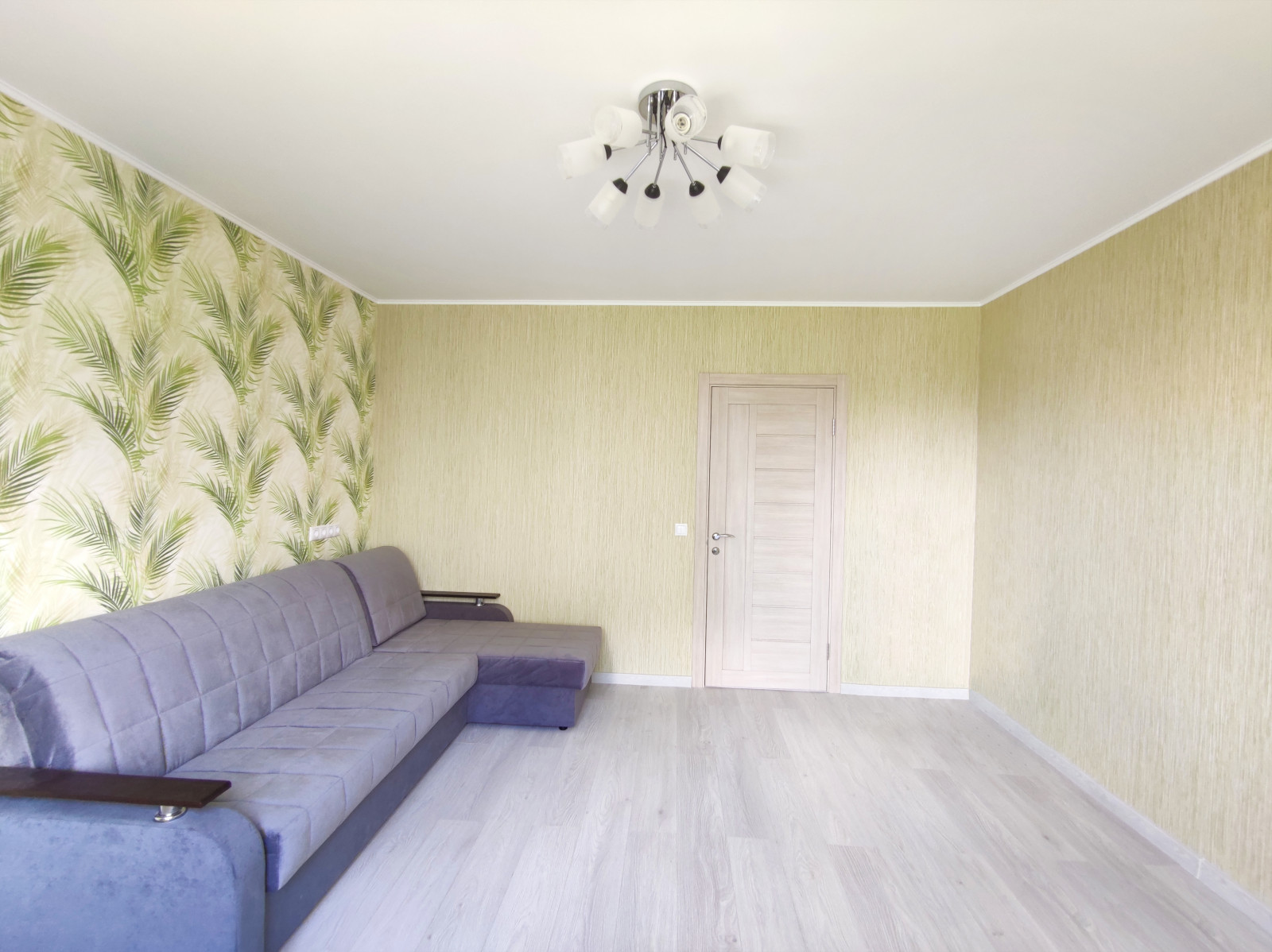 Эконом ремонт гостиной