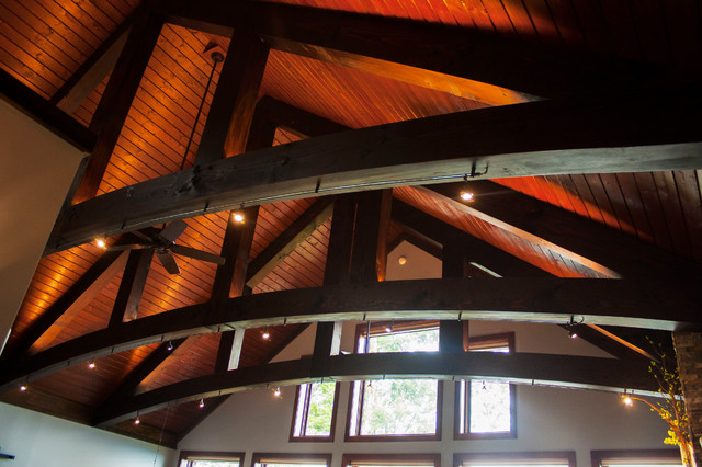 Junaluska Timberframe contemporary-vardagsrum