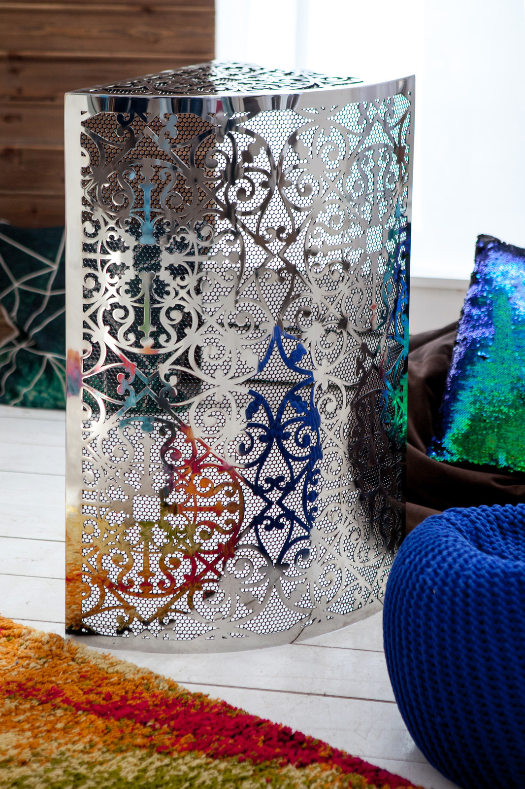 Угловая полка для ванной комнаты