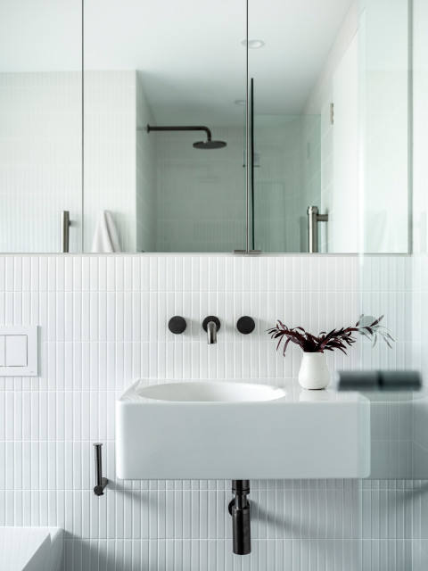 North Bondi House scandinavian-bathroom