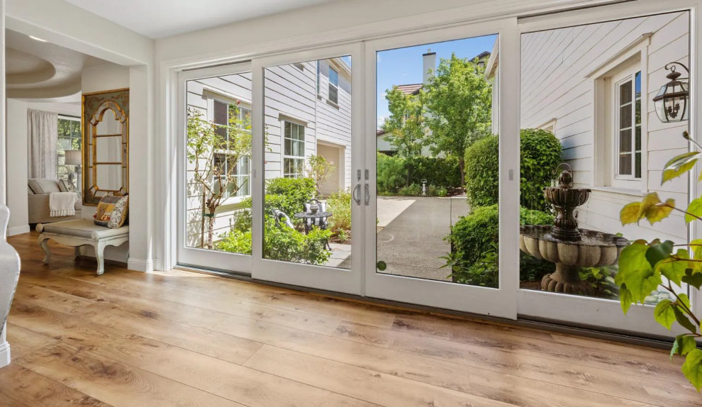 Classic East Coast Elegance in W. Roseville
