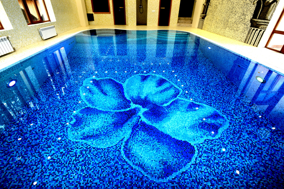 Частный закрытый бассейн