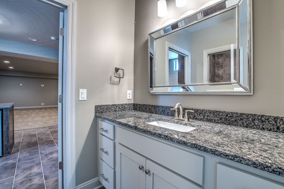Inspiration for a transitional home design remodel in Omaha
