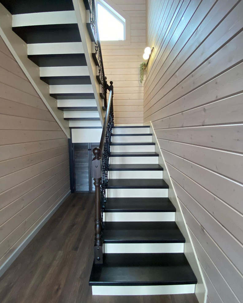 естница Михаила в КП Зорино Спорт Виладж