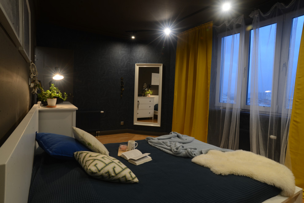 Квартира с видом на Верх-Исетский прудсиняя спальня