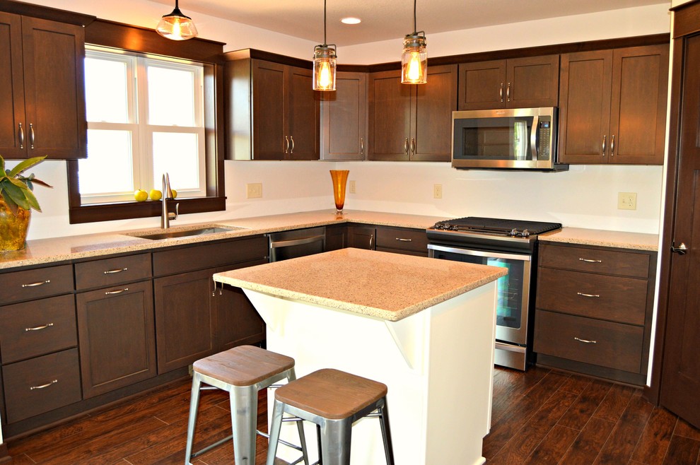 Inspiration for a transitional kitchen remodel in Milwaukee