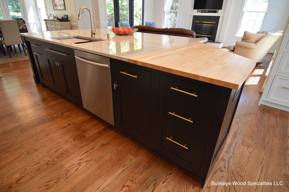 Large transitional u-shaped medium tone wood floor and brown floor eat-in kitchen photo in DC Metro with a single-bowl sink, shaker cabinets, gray cabinets, quartzite countertops, white backsplash, ceramic backsplash, stainless steel appliances, an island and white countertops
