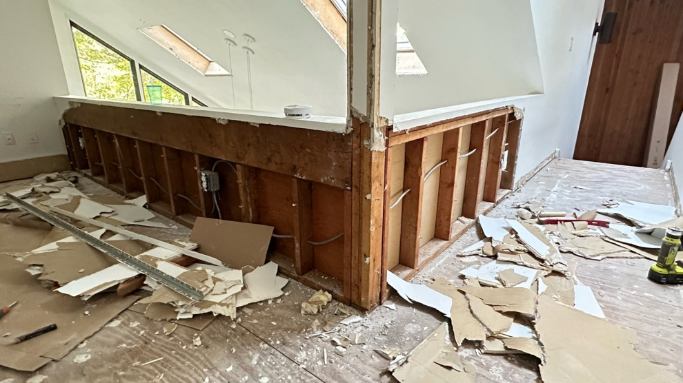 Is this half wall load bearing?