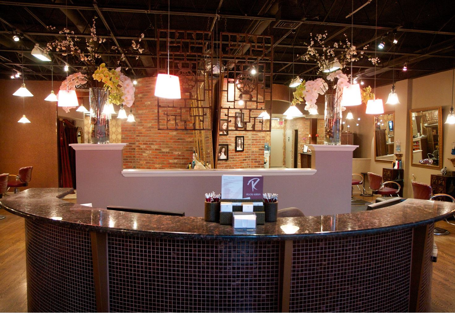 Riccio Salon