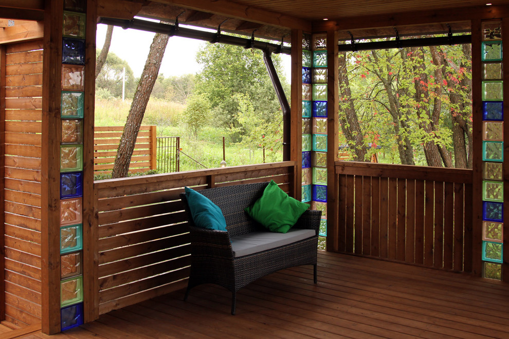 Сад у ручья