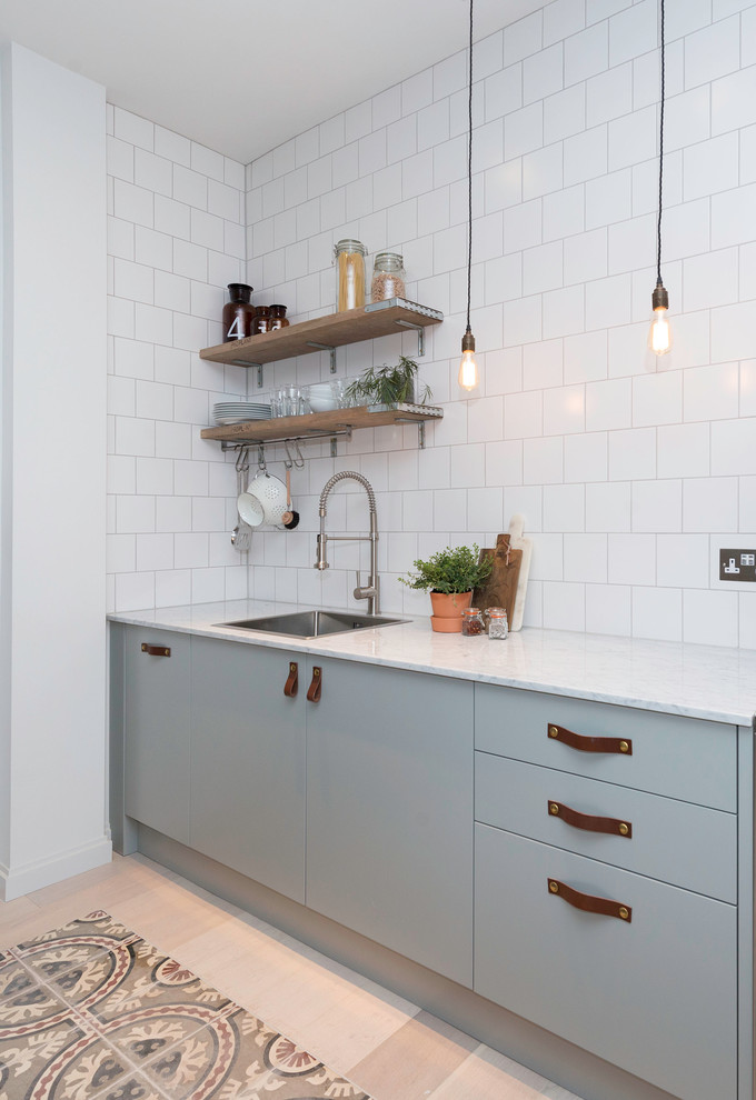 This is an example of a scandinavian kitchen in London.