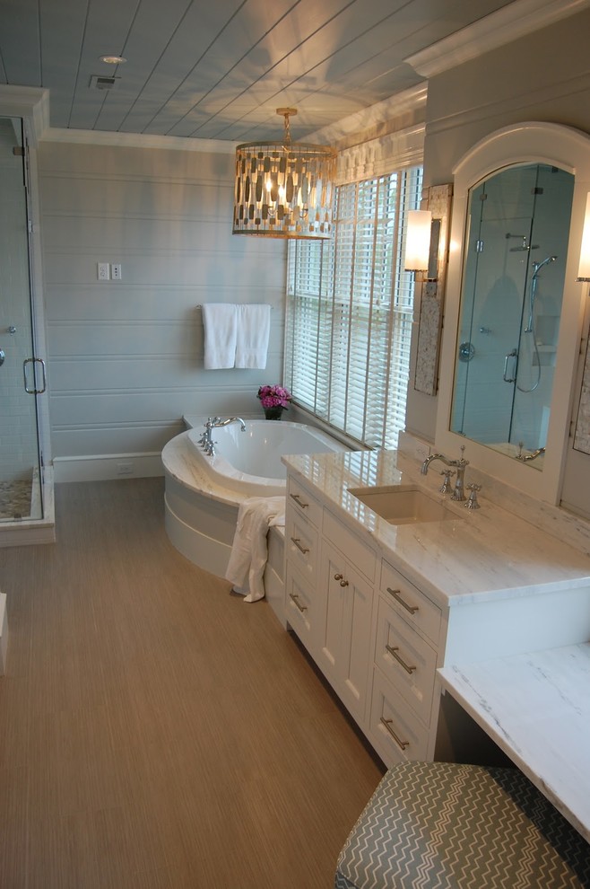 Home design - transitional home design idea