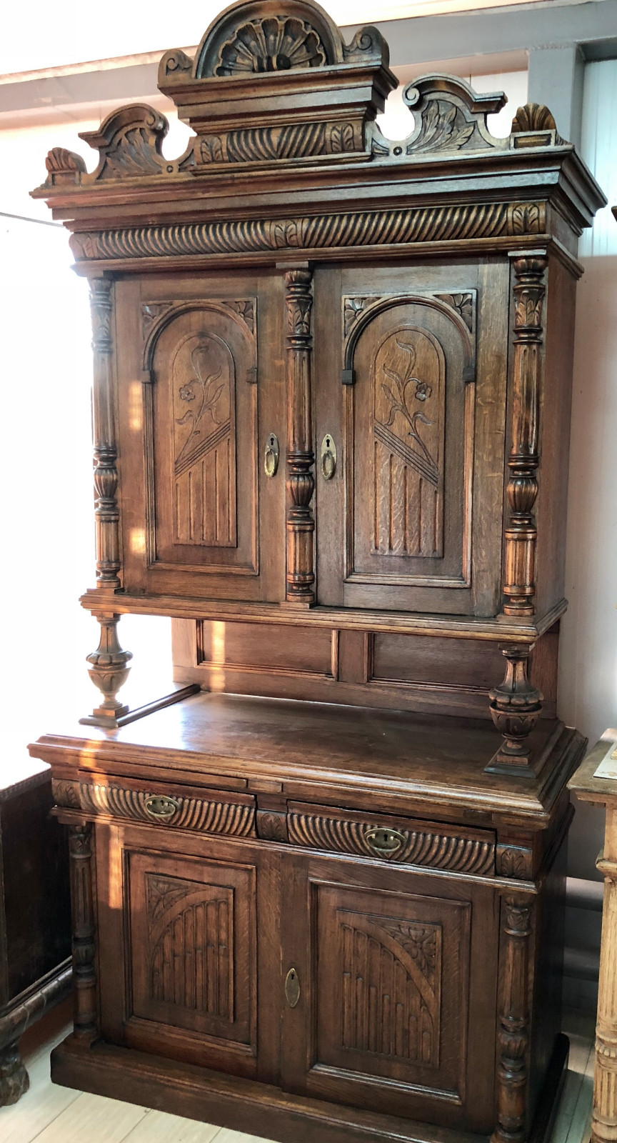 Мастерская "КРАКЕЛЮР" Антикварная мебель