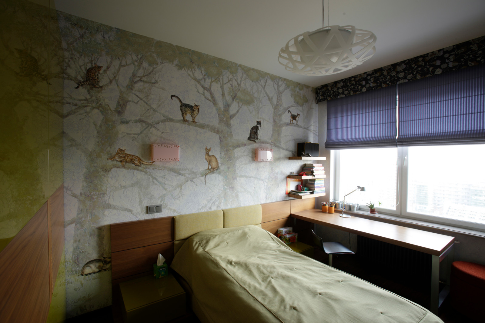 Коты на дереве