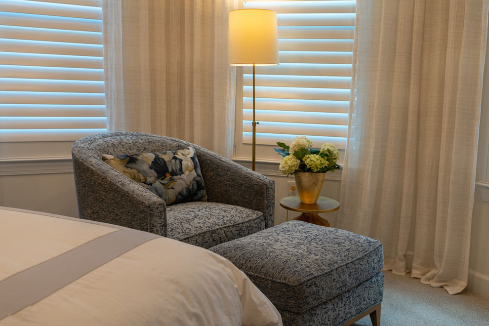 Example of a mid-sized minimalist master bedroom design in Cedar Rapids