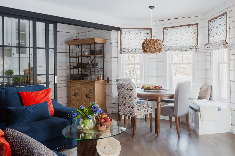 Гостиная под готовой крышей