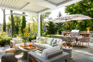 7 Key Features to Include in Your New Landscape Design (8 photos)