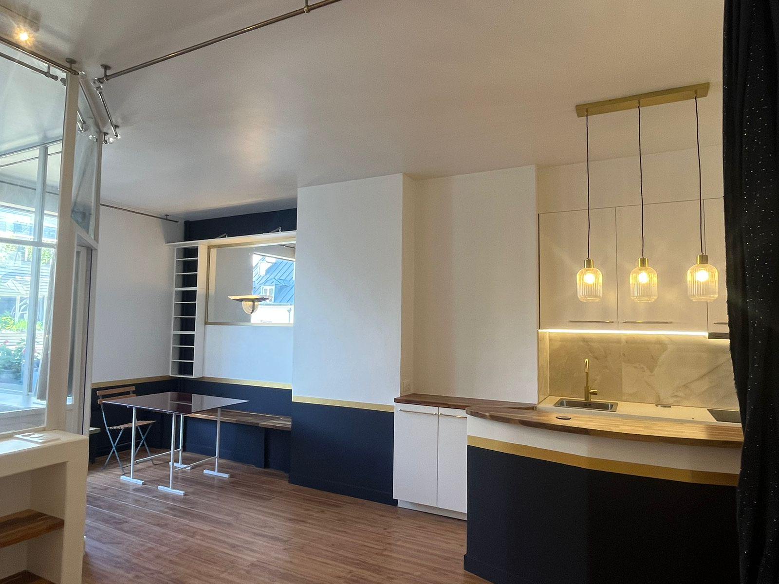 studio PARIS 7ème