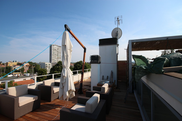 Skyline marino contemporary-deck