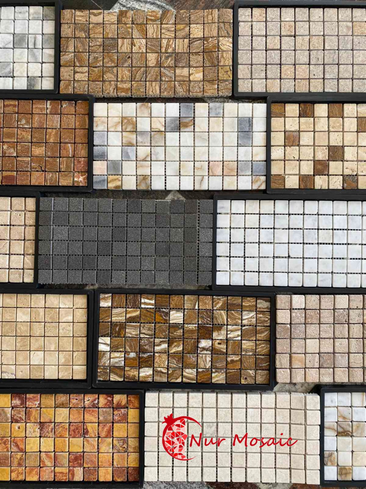 Мозайка из травертина