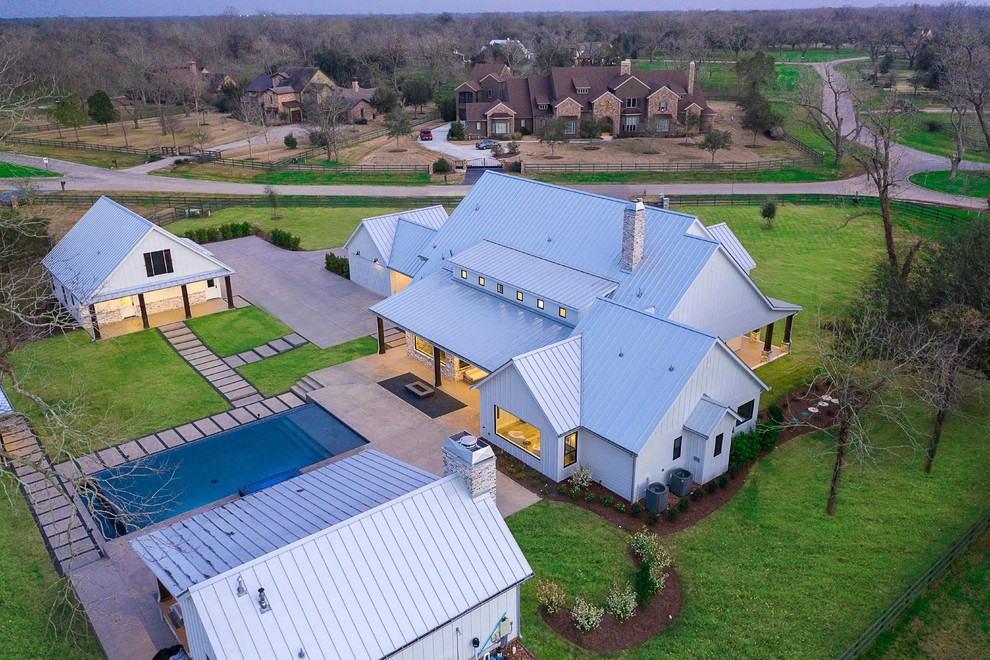 Farmhouse - Farmhouse - Houston - by Fairmont Homes | Houzz