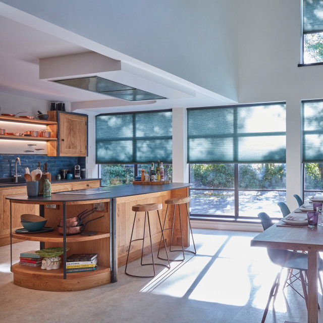 Spacious Open Plan Kitchen american-traditional-kitchen