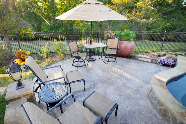 15 american-traditional-patio