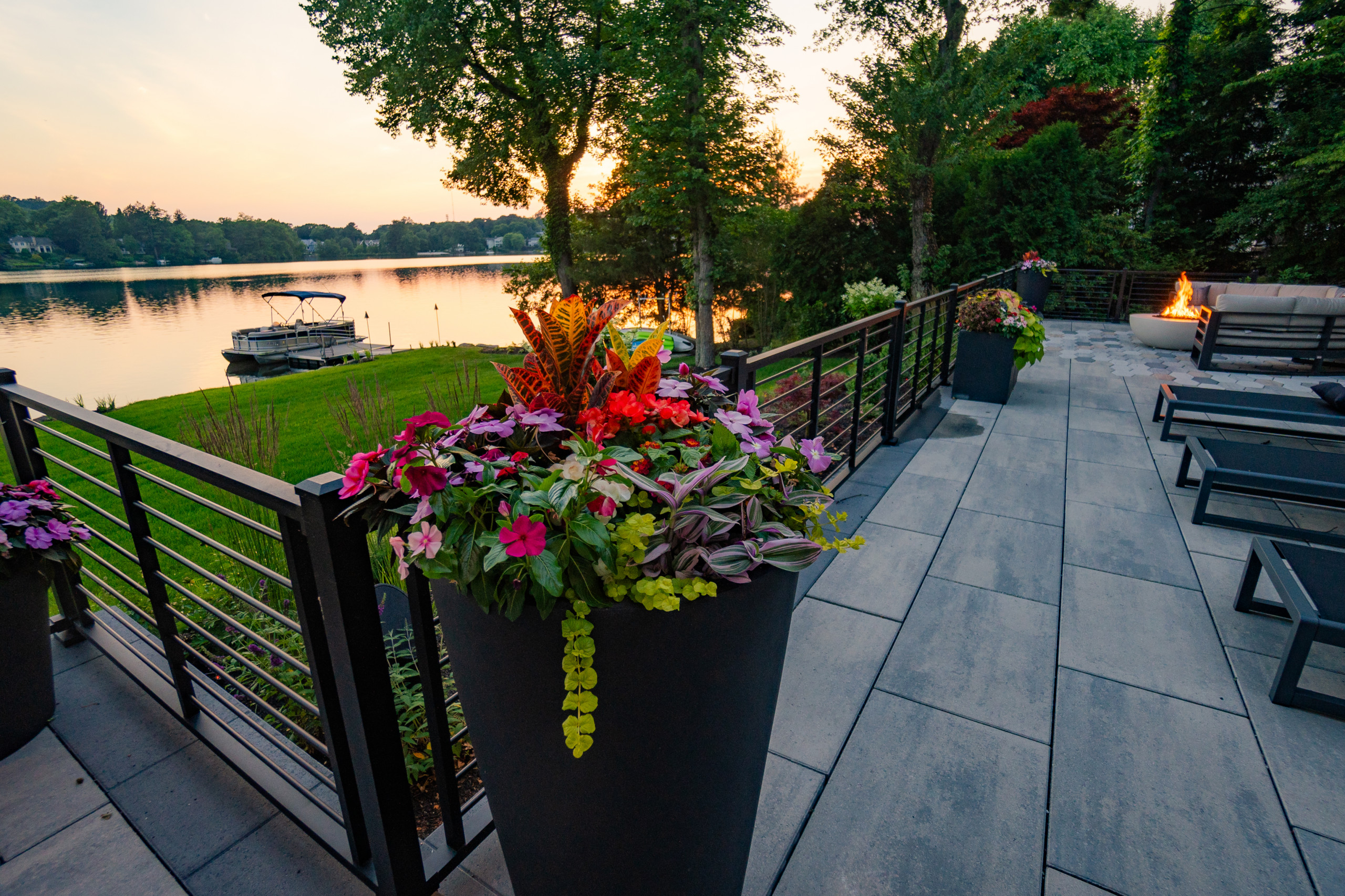 RAISED PATIO, OUTDOOR KITCHEN IN WAYNE NJ