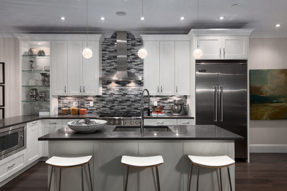 Inspiration for a transitional kitchen remodel in Vancouver
