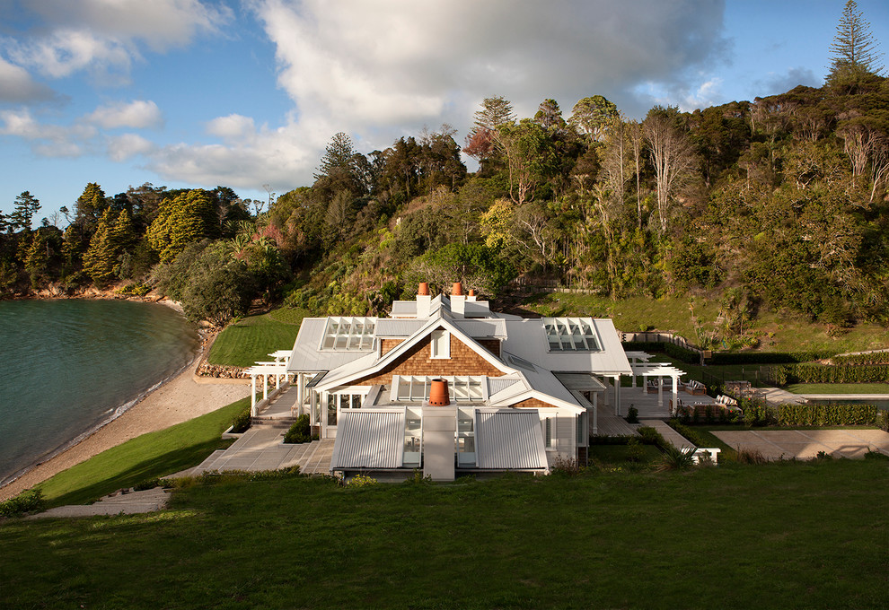Example of a classic home design design in Auckland