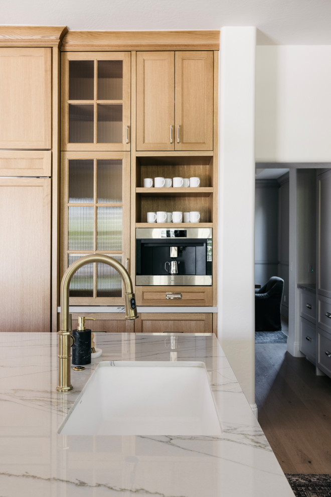 Example of a transitional kitchen design in Phoenix