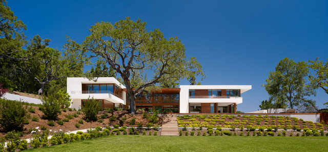 OZ House moderno-fachada