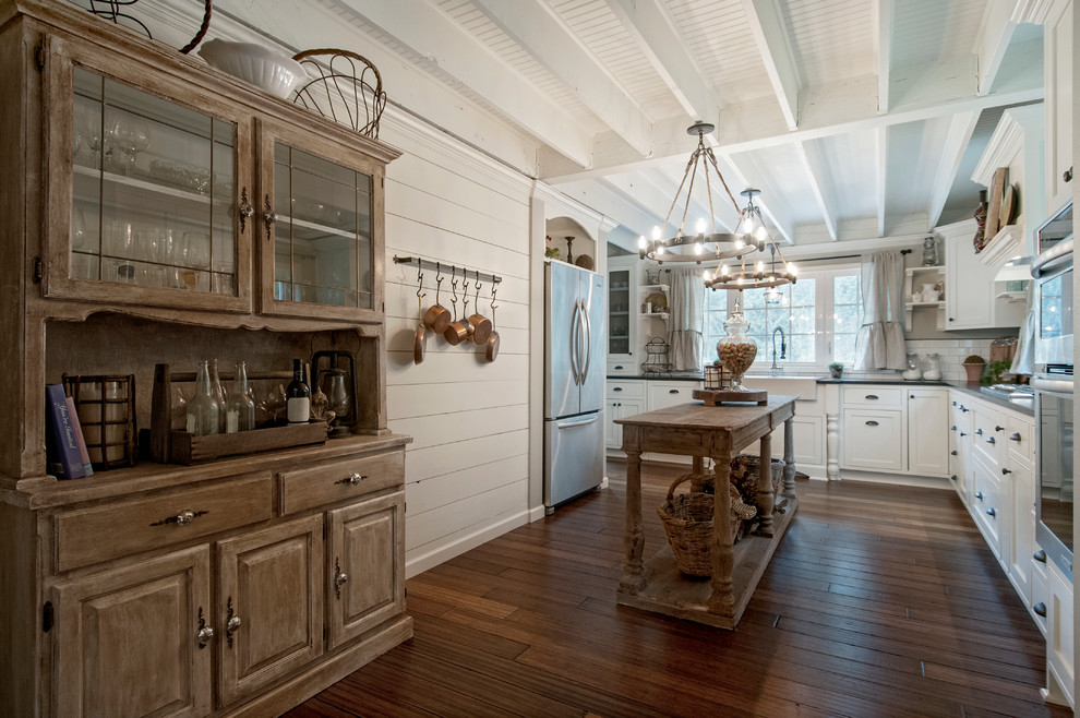 Mountain style kitchen photo in Seattle