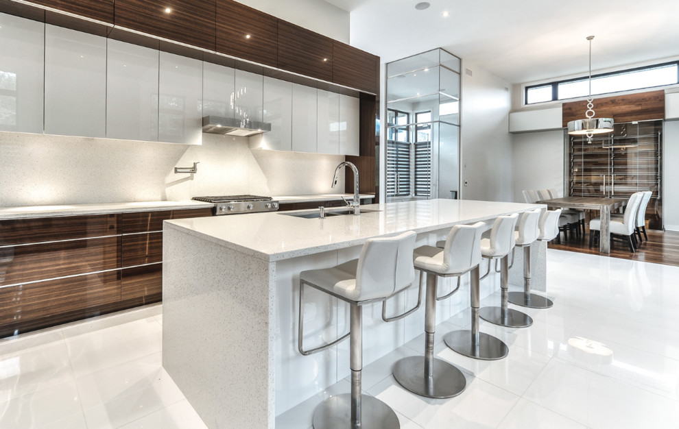 Home design - large modern home design idea