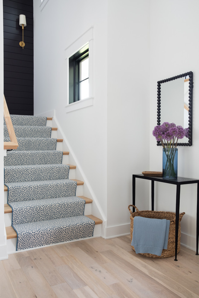 Home design - transitional home design idea