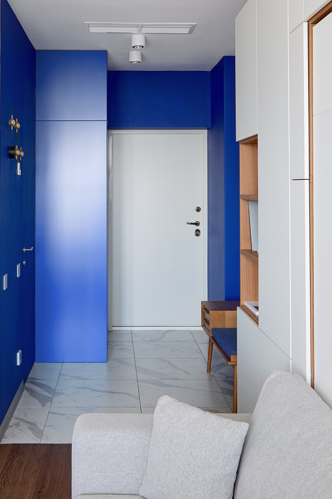 Апартаменты с трансформируемой мебелью и мужским характером.