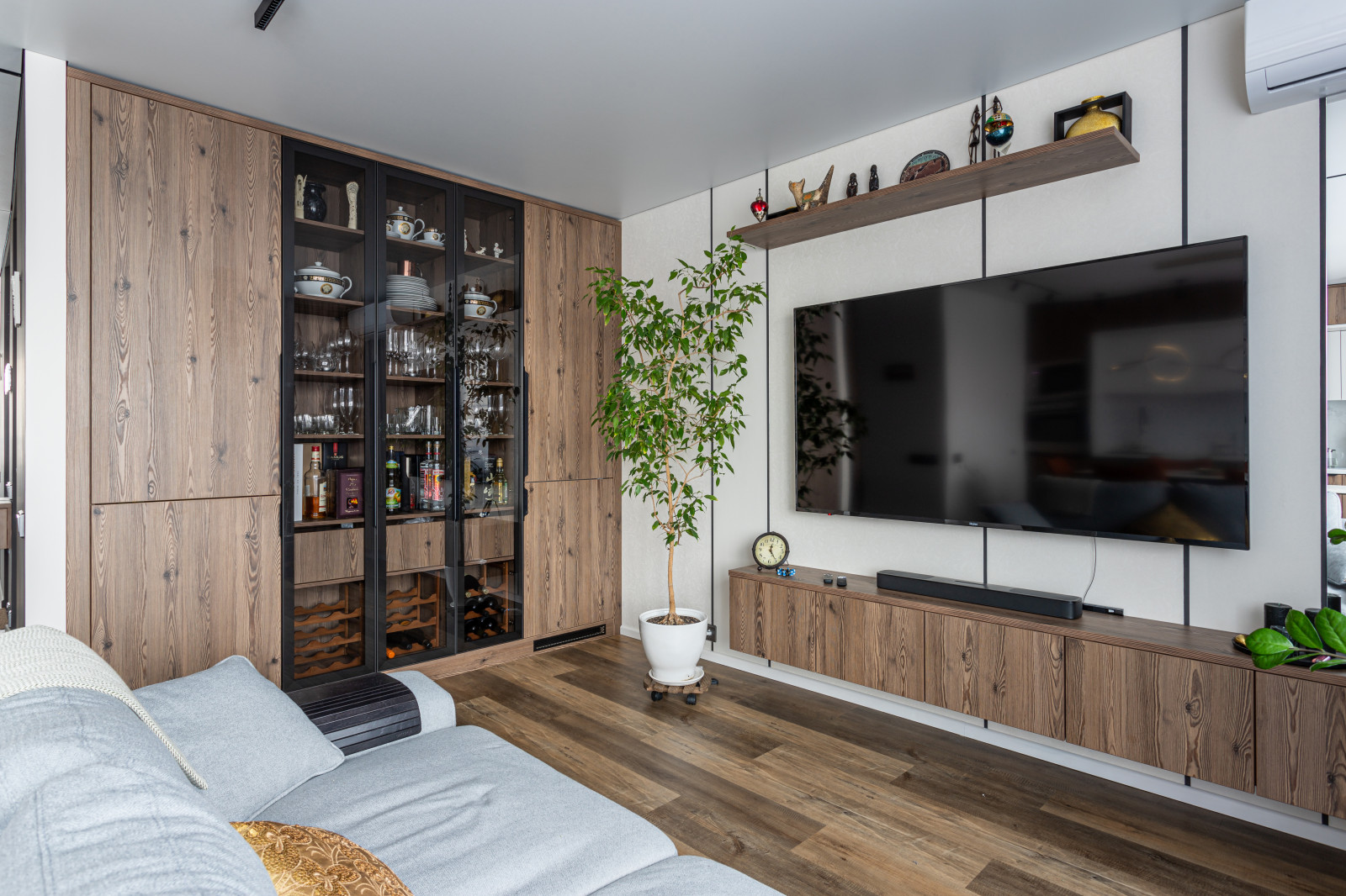 Трехкомнатная квартира на Бауманской