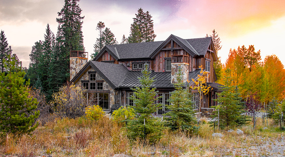 Mountain style home design photo in Denver